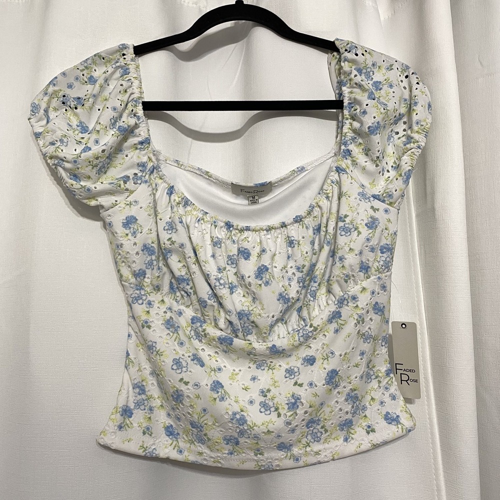 Faded Rose Floral‎ Eyelet Puff Sleeve Womens Crop Top M Coquette Cottagecore NWT